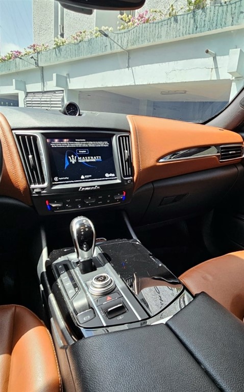 2018 Maserati Levante Q4 — foto 12 / 12