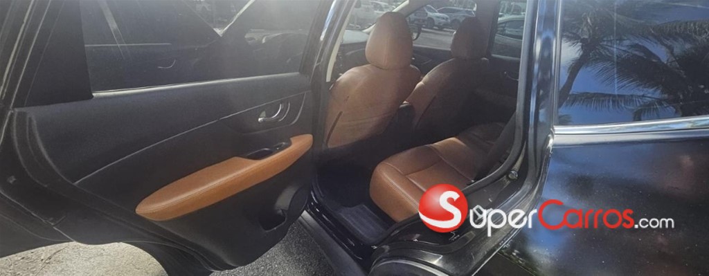 2014 Nissan Rogue SV — foto 10 / 10
