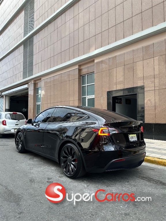 2023 Tesla Model Y Performace — foto 4 / 10