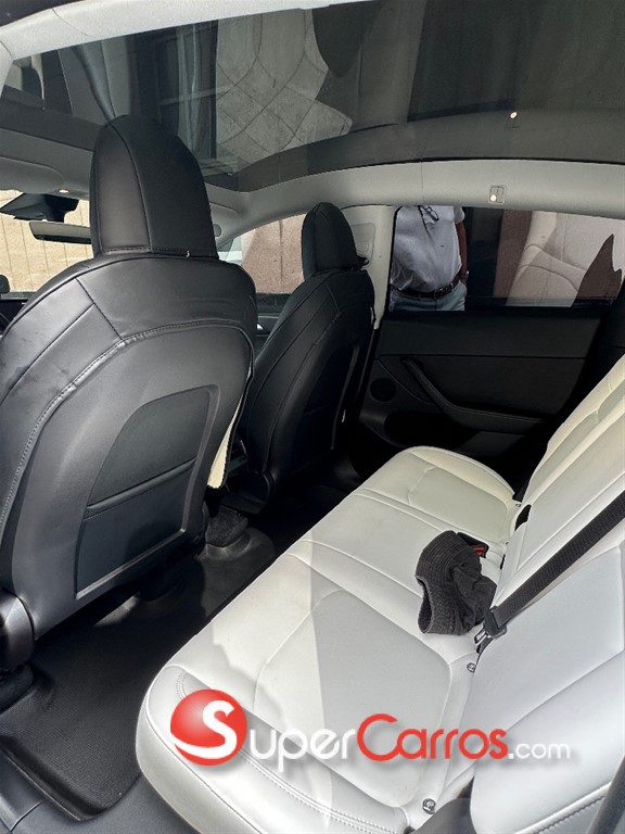 2023 Tesla Model Y Performace — foto 7 / 10