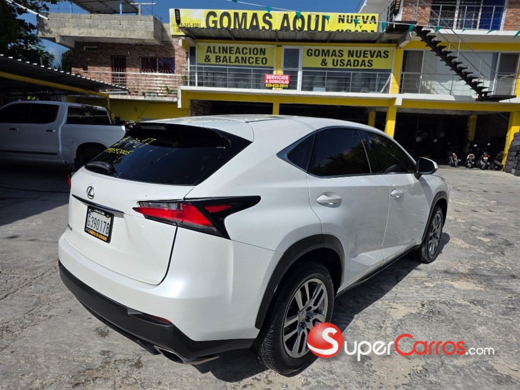 2017 Lexus NX 200T — foto 11 / 12