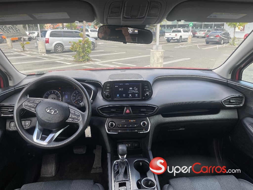 2020 Hyundai Santa Fe SE — foto 10 / 12