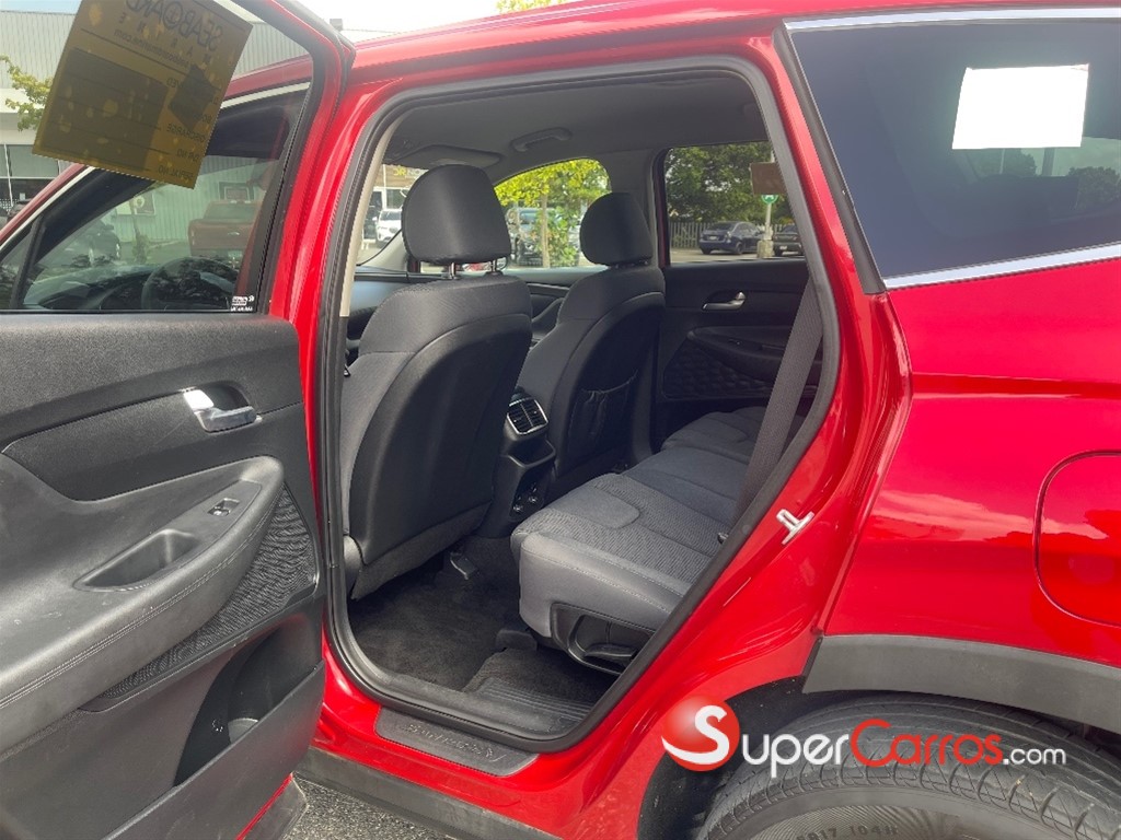 2020 Hyundai Santa Fe SE — foto 11 / 12