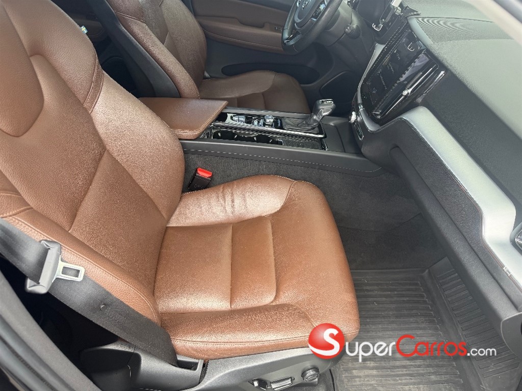 2019 Volvo XC60 — foto 10 / 11
