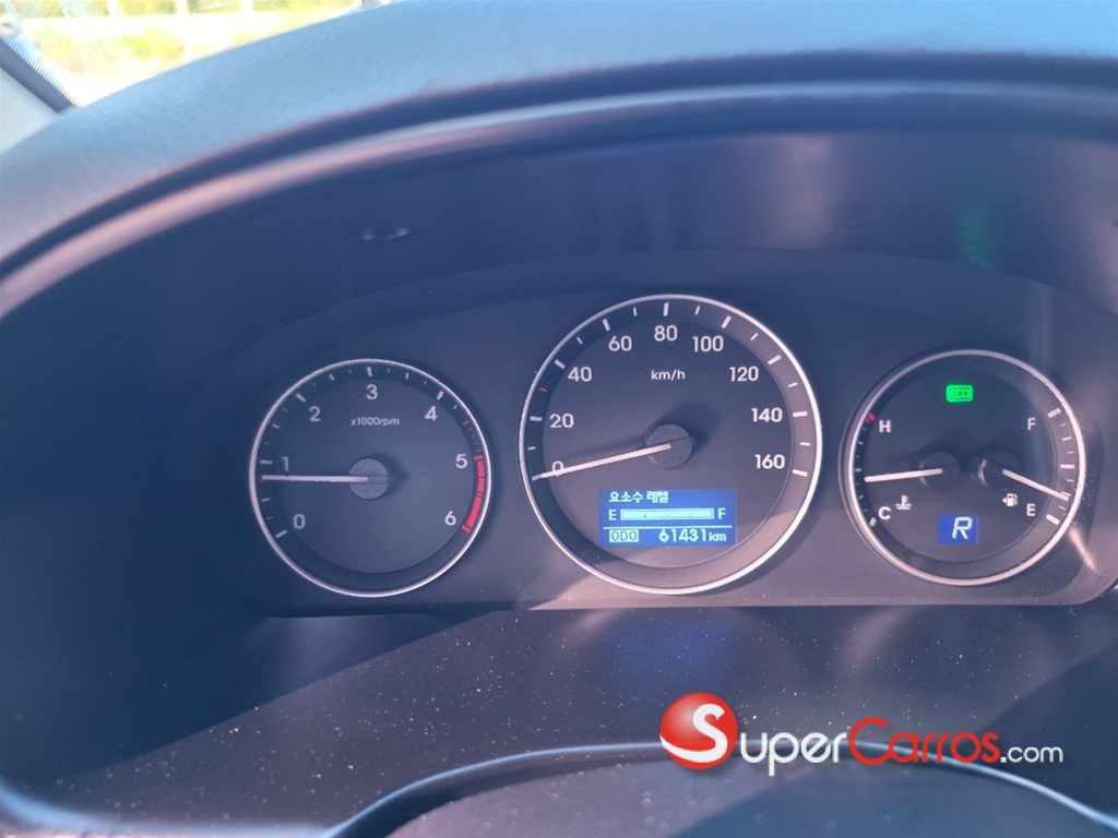 2020 Hyundai Grand Starex — foto 3 / 12