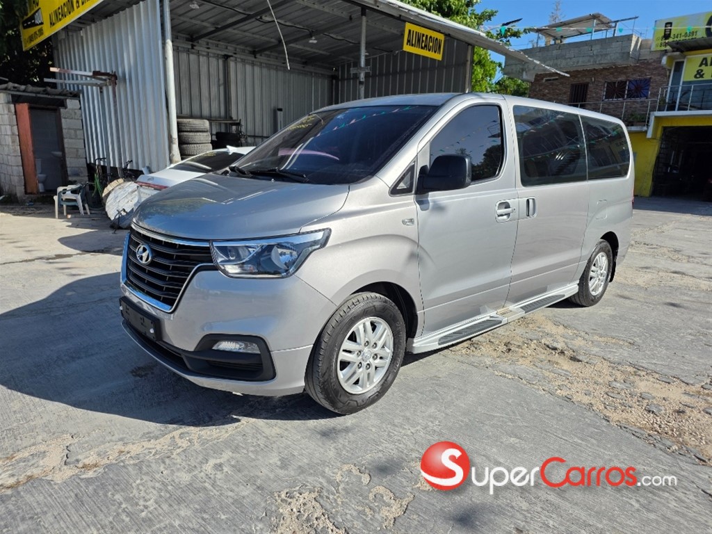 2020 Hyundai Grand Starex — foto 9 / 12