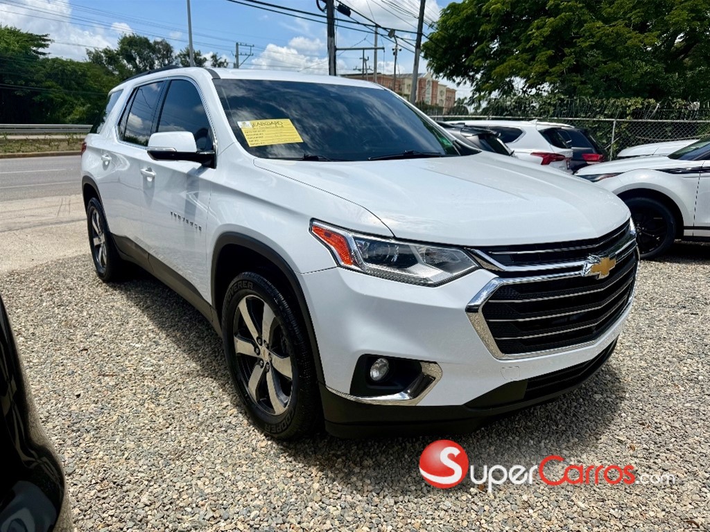 2020 Chevrolet Traverse LT — foto 2 / 12
