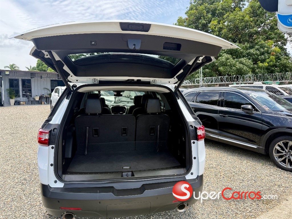 2020 Chevrolet Traverse LT — foto 11 / 12