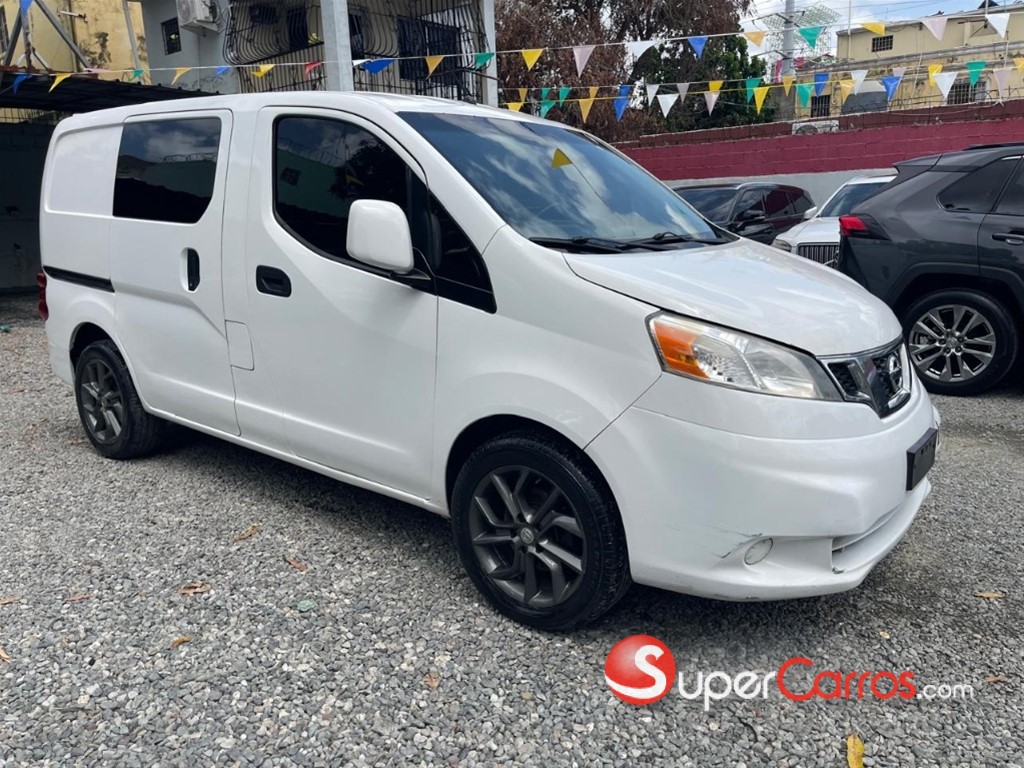 2017 Nissan NV 200