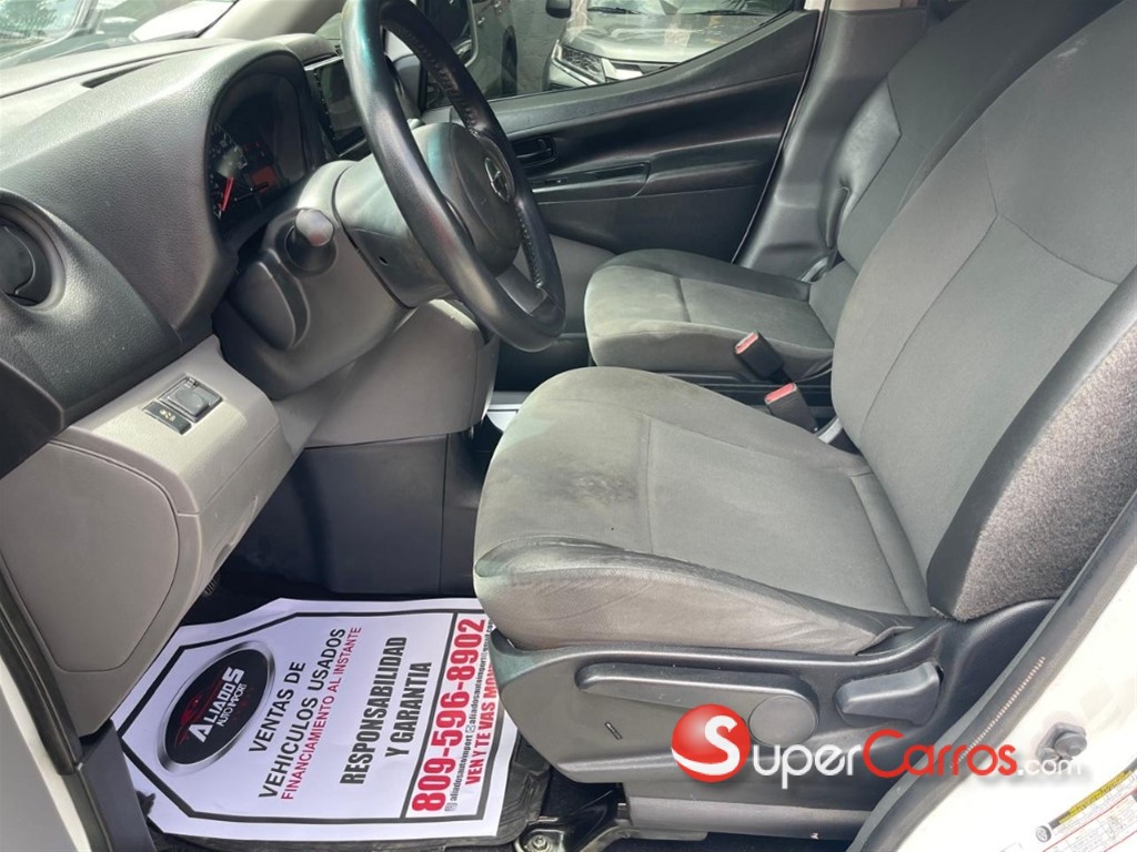 2017 Nissan NV 200 — foto 6 / 10