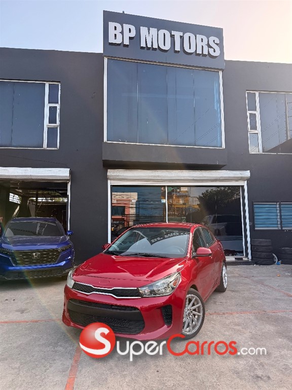 2020 Kia Rio S — foto 2 / 12
