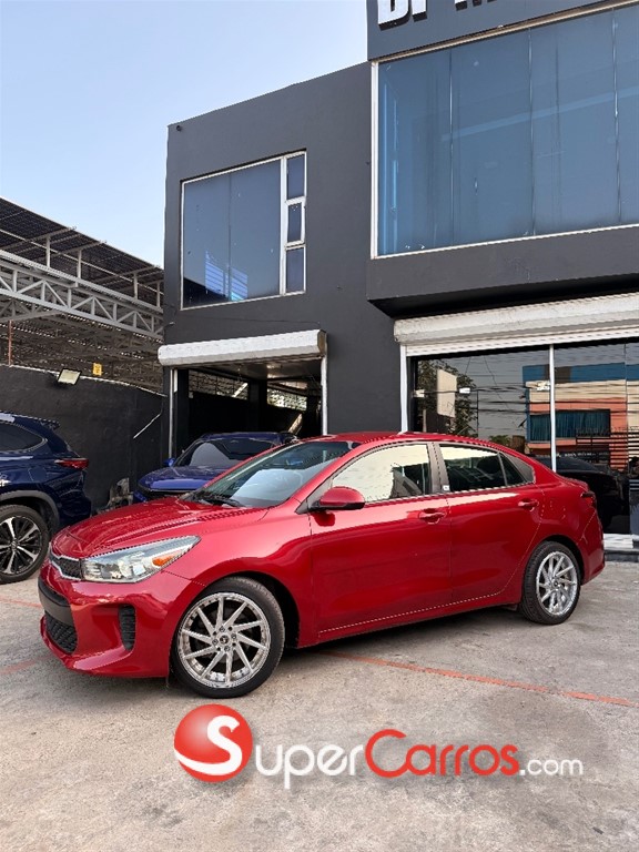 2020 Kia Rio S — foto 3 / 12