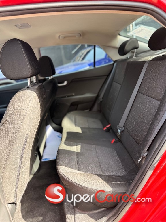 2020 Kia Rio S — foto 11 / 12