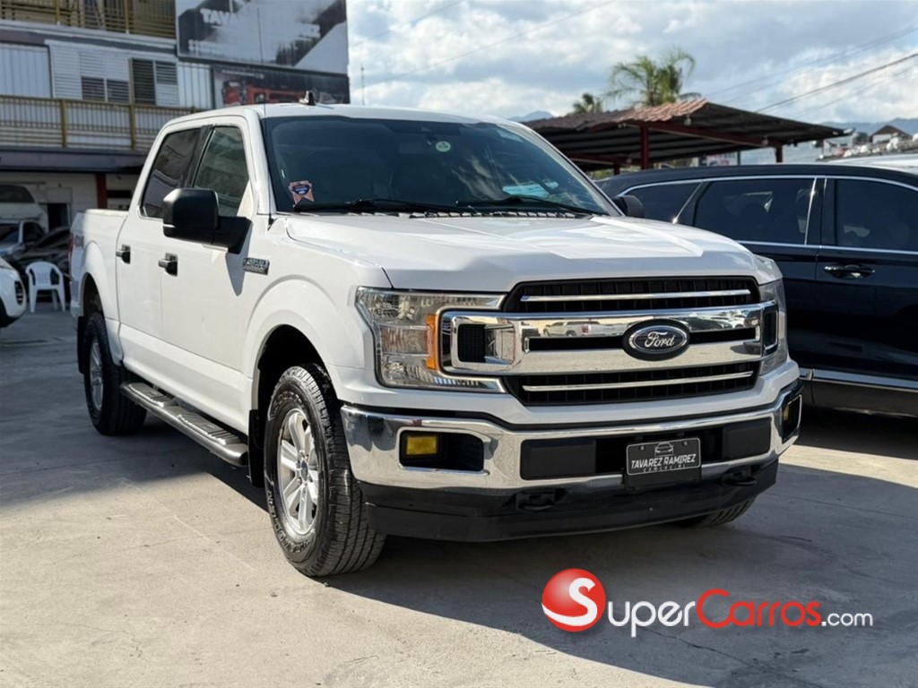 2020 Ford F 150 XLT — foto 2 / 9