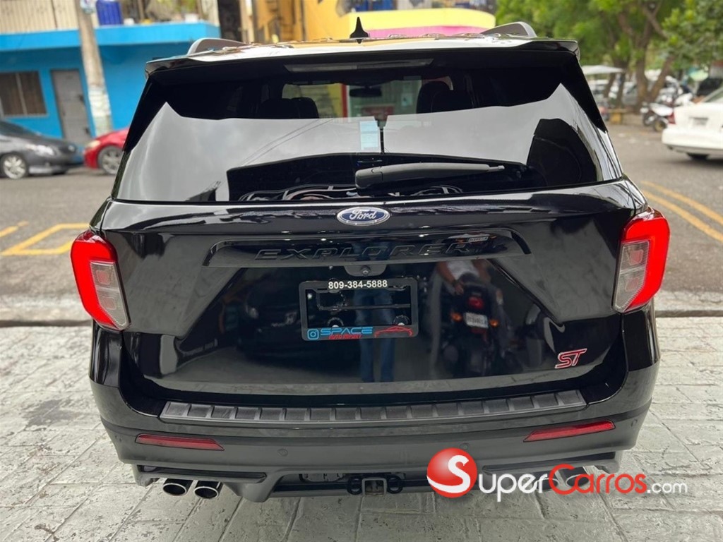 2021 Ford Explorer ST — foto 6 / 11
