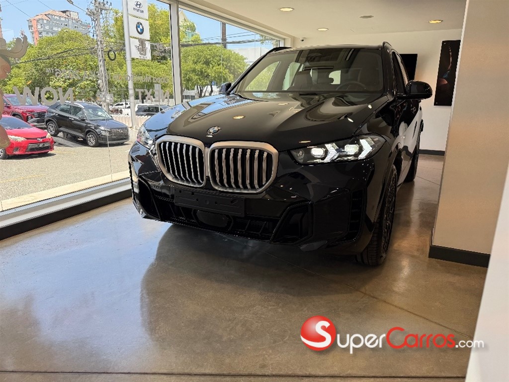 2026 BMW X 5 XDRIVE 40i M PACKAGE — foto 2 / 12