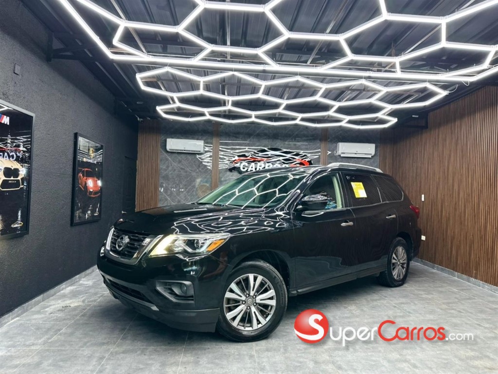 2020 Nissan Pathfinder SV