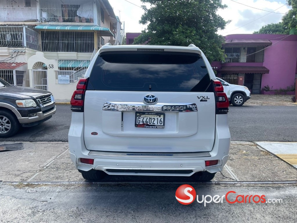 2018 Toyota Land Cruiser Prado VXL — foto 9 / 11