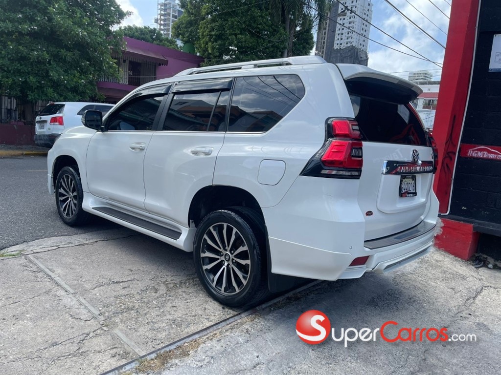2018 Toyota Land Cruiser Prado VXL — foto 10 / 11