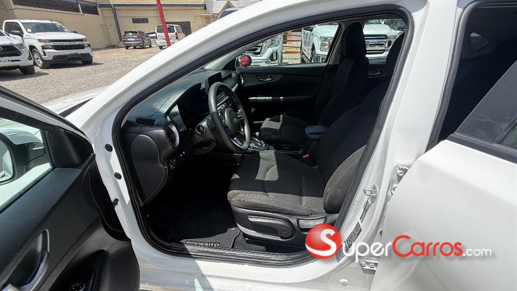 2020 Kia Forte LXS — foto 9 / 11