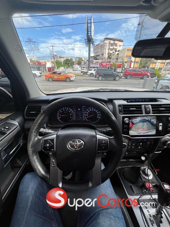 2015 Toyota 4 Runner Limited — foto 6 / 11