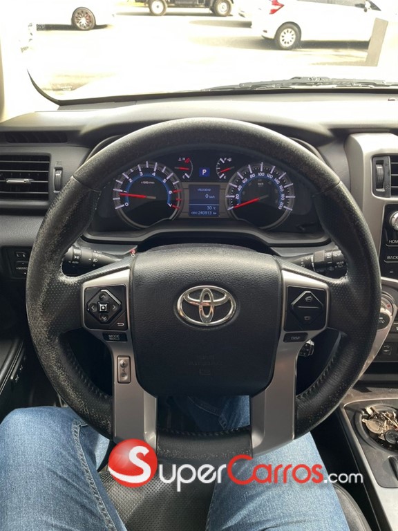 2015 Toyota 4 Runner Limited — foto 7 / 11