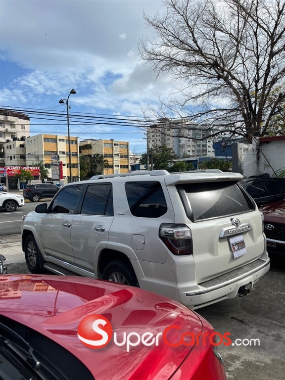 2015 Toyota 4 Runner Limited — foto 10 / 11