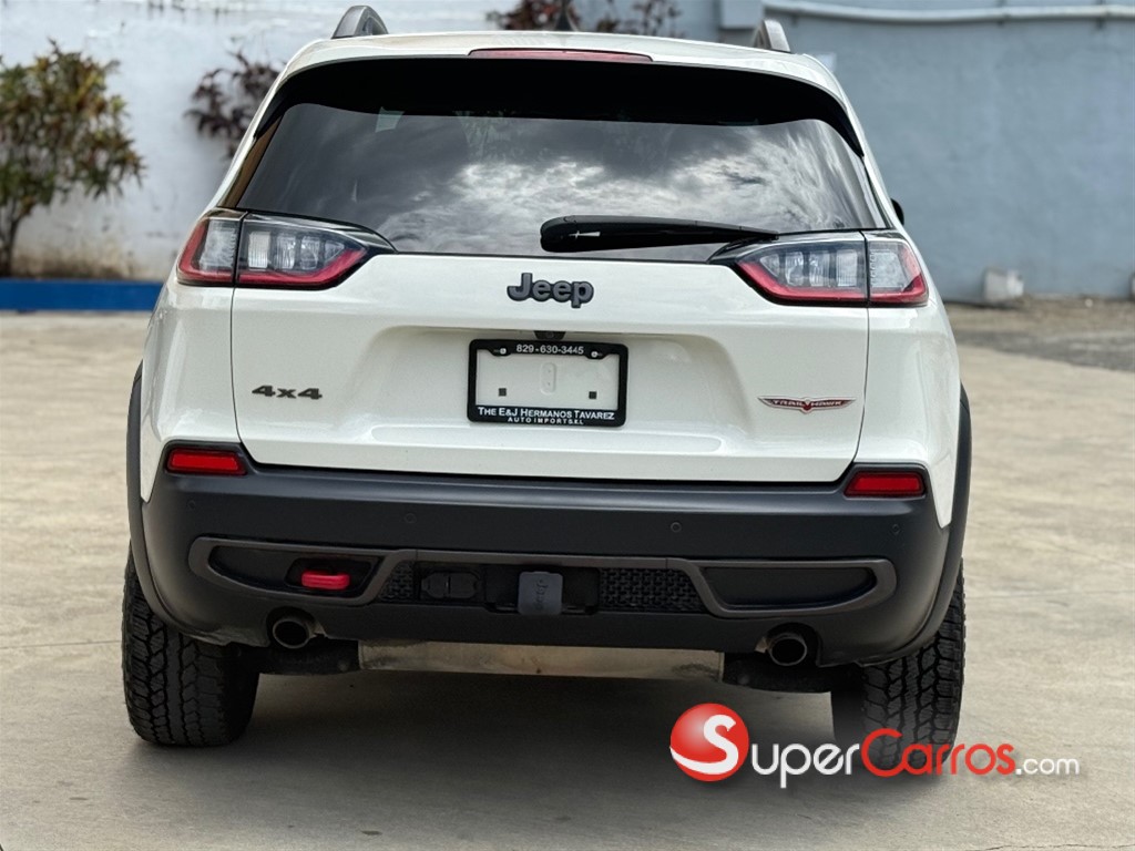 2019 Jeep Cherokee Trailhawk — foto 10 / 10