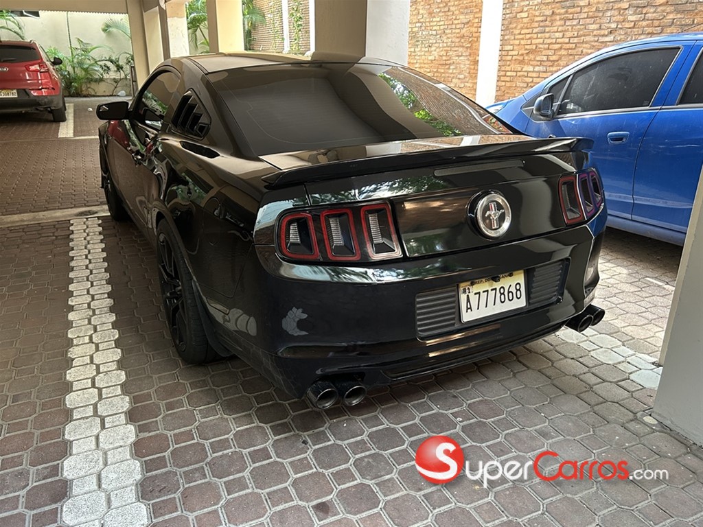 2014 Ford Mustang — foto 6 / 10