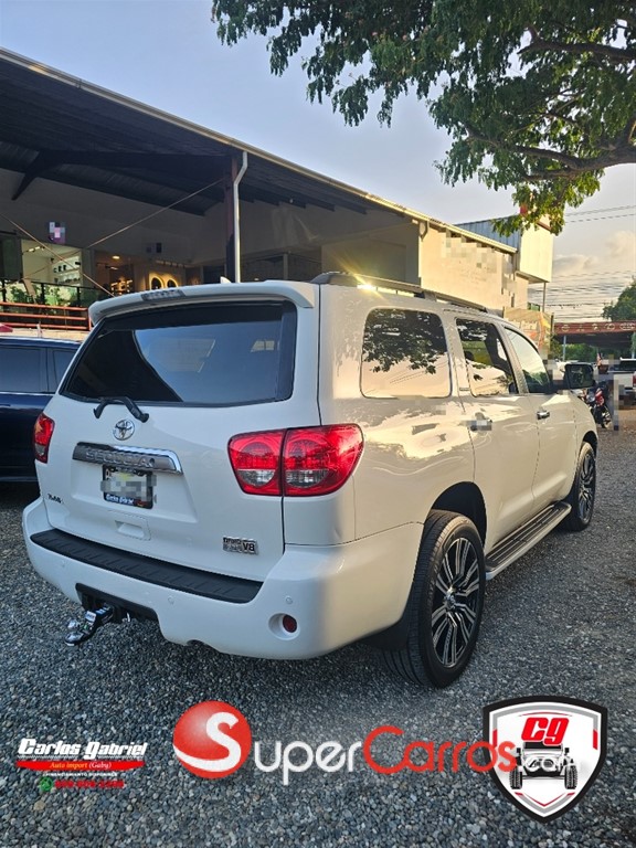 2010 Toyota Sequoia Platinium — foto 2 / 10