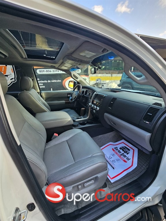 2010 Toyota Sequoia Platinium — foto 6 / 10