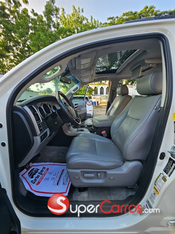2010 Toyota Sequoia Platinium — foto 10 / 10