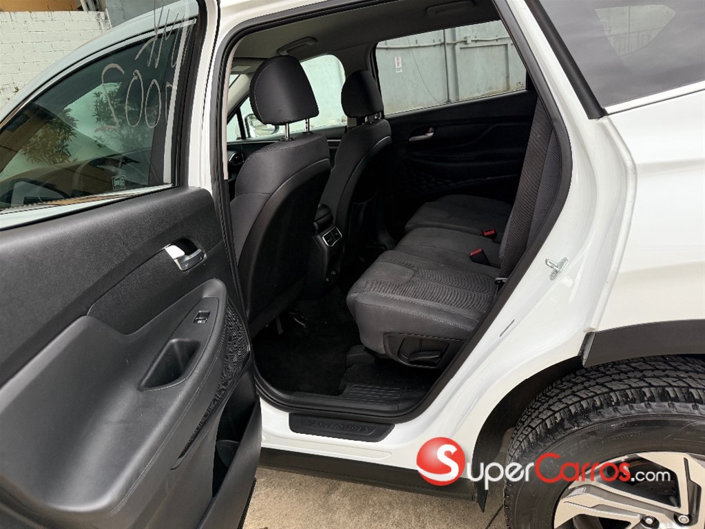 2021 Hyundai Santa Fe SE — foto 7 / 11