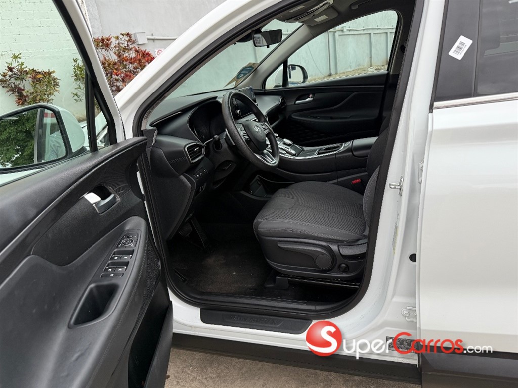 2021 Hyundai Santa Fe SE — foto 9 / 11