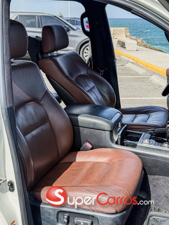 2016 Toyota Land Cruiser VXR — foto 3 / 11