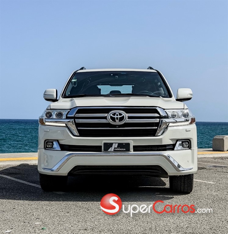 2016 Toyota Land Cruiser VXR — foto 9 / 11