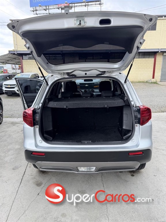 2020 Suzuki Vitara GL — foto 6 / 10