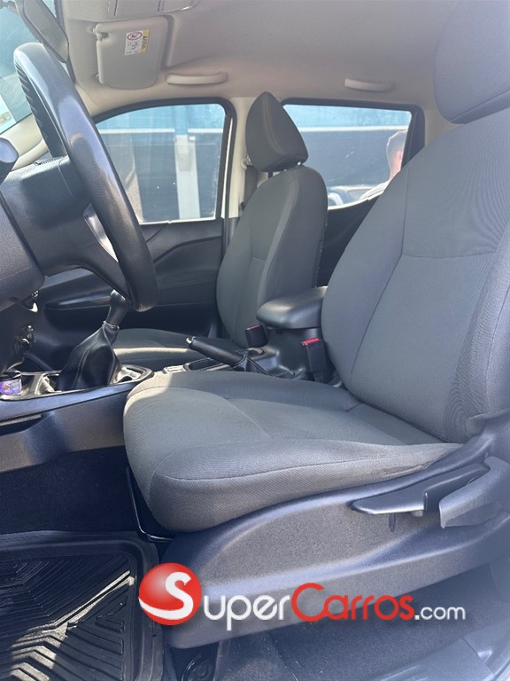 2024 Nissan Frontier S — foto 8 / 10