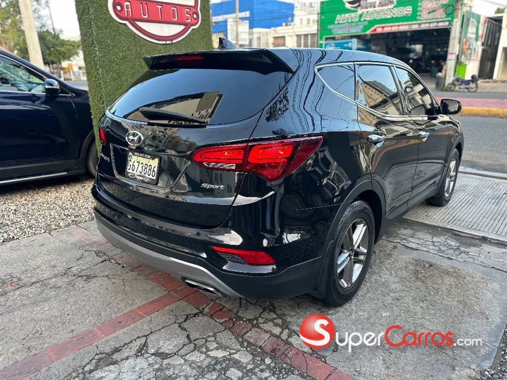 2017 Hyundai Santa Fe Sport — foto 4 / 11