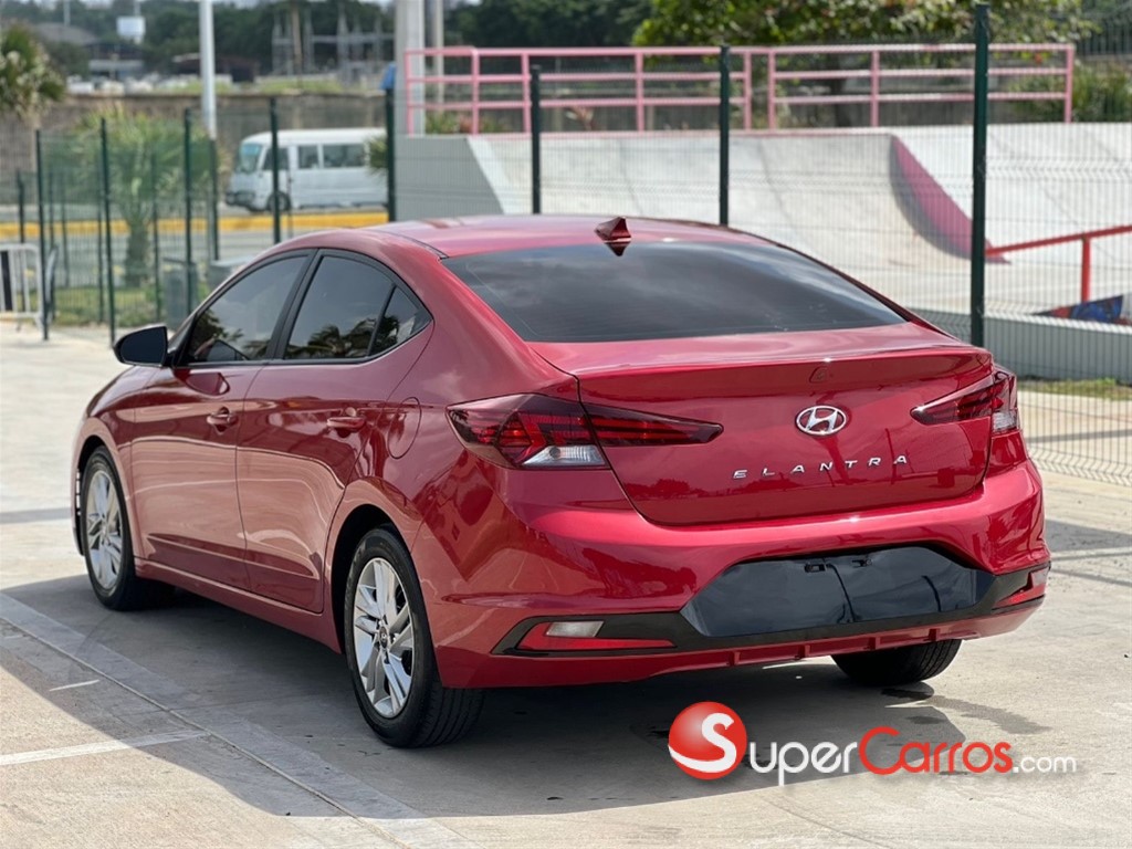 2020 Hyundai Elantra SEL — foto 4 / 12