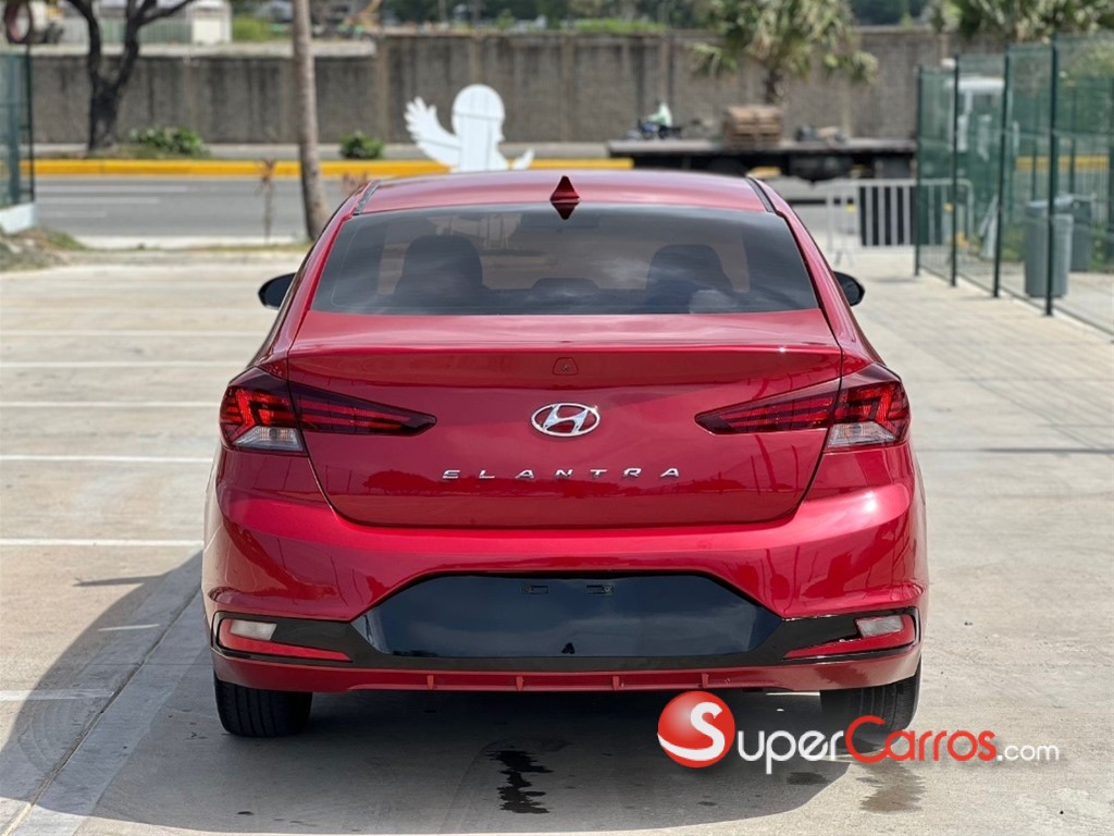 2020 Hyundai Elantra SEL — foto 5 / 12