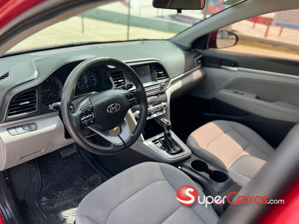 2020 Hyundai Elantra SEL — foto 7 / 12
