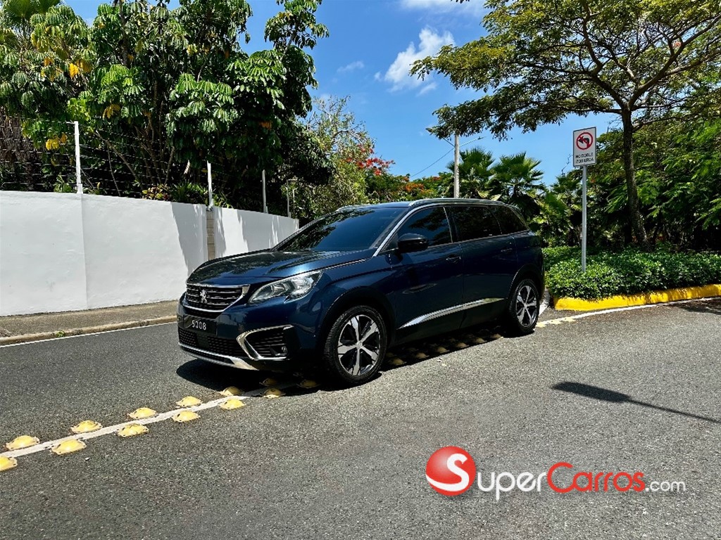 2018 Peugeot 5008 Allure