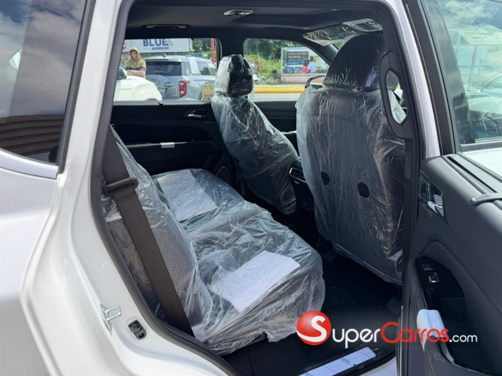 2027 KGM Rexton — foto 6 / 9