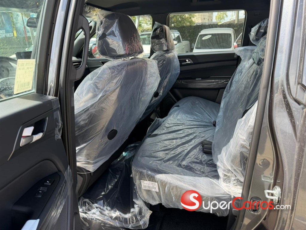 2026 KGM Musso ADVENTURE PLUS — foto 7 / 9