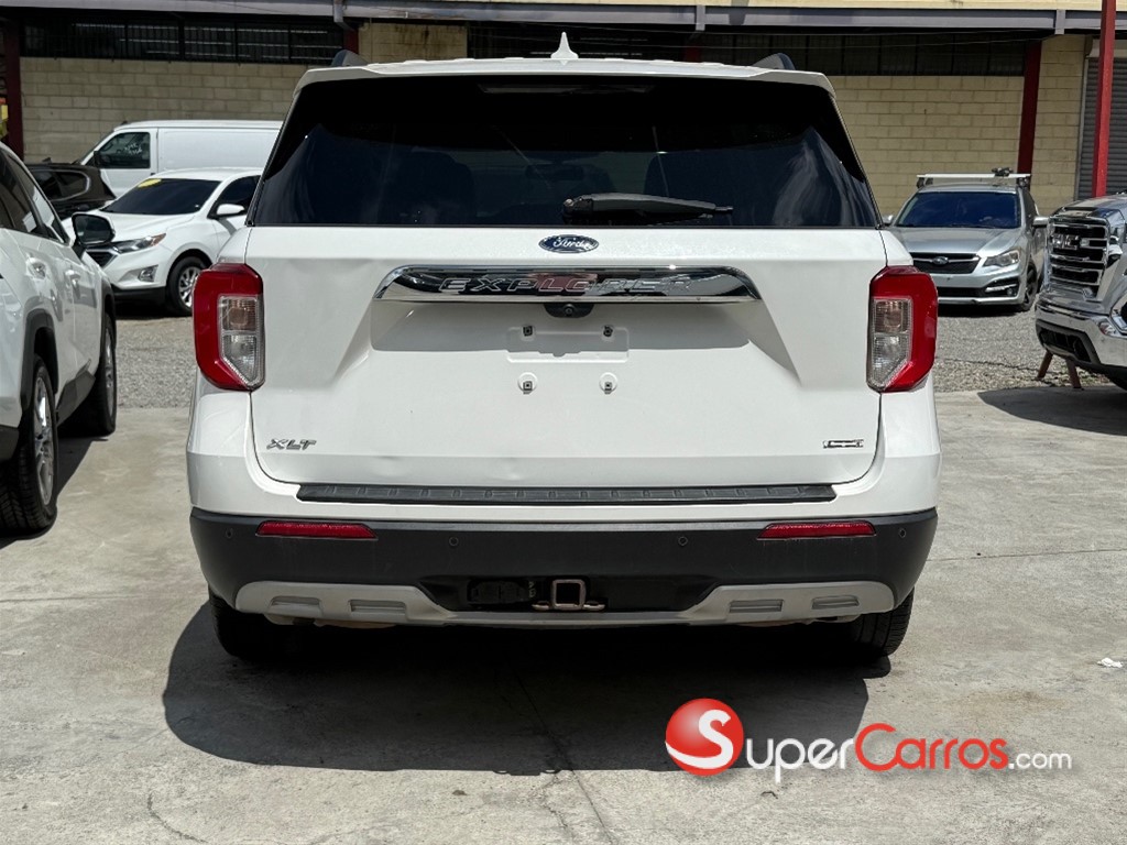 2020 Ford Explorer XLT 4WD — foto 3 / 10