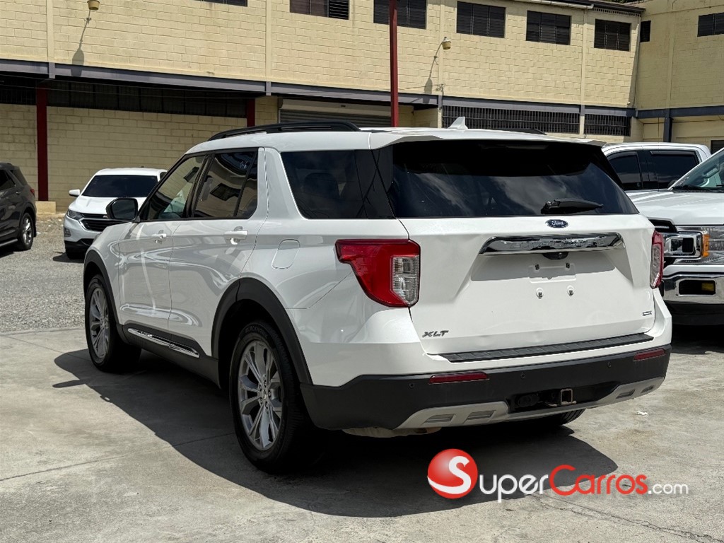 2020 Ford Explorer XLT 4WD — foto 5 / 10