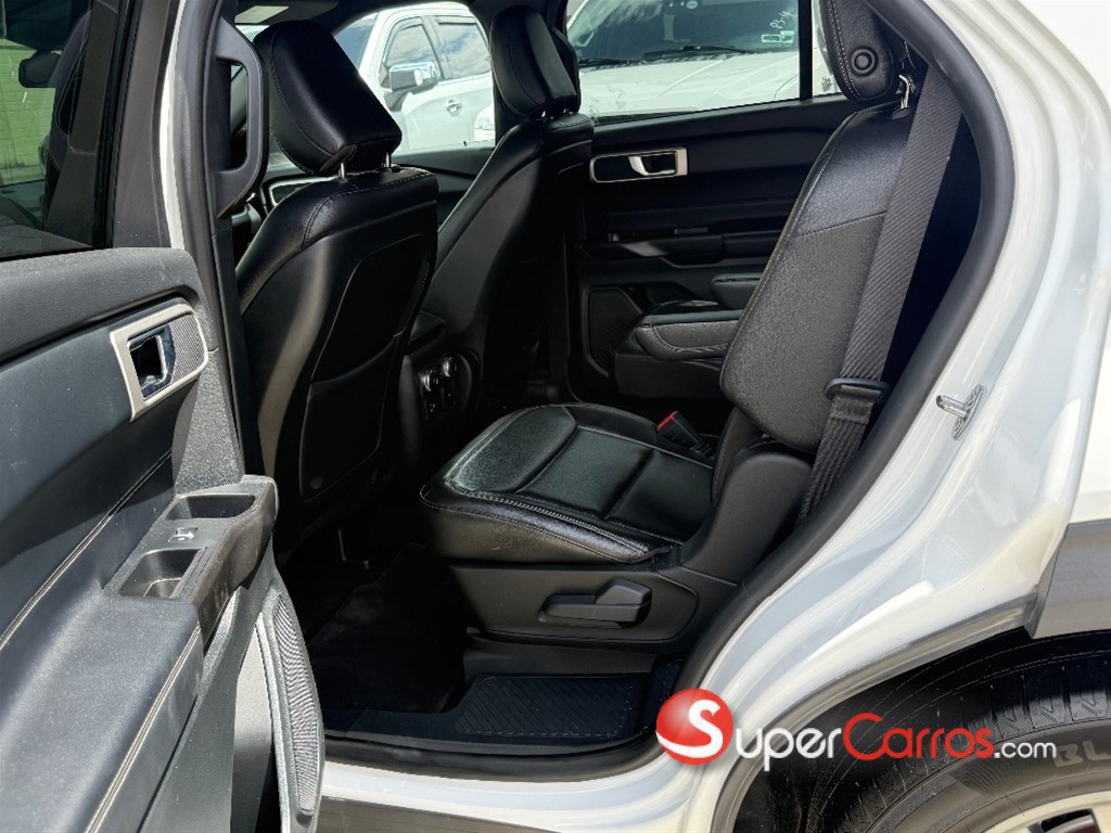 2020 Ford Explorer XLT 4WD — foto 7 / 10