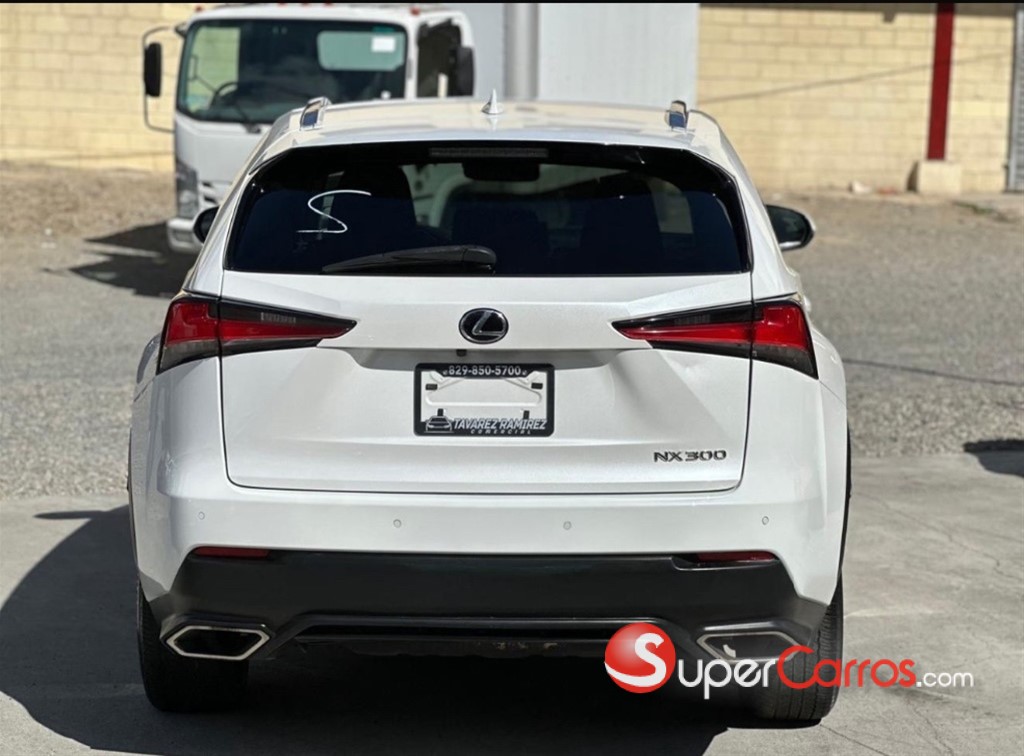 2019 Lexus NX 300 — foto 3 / 10