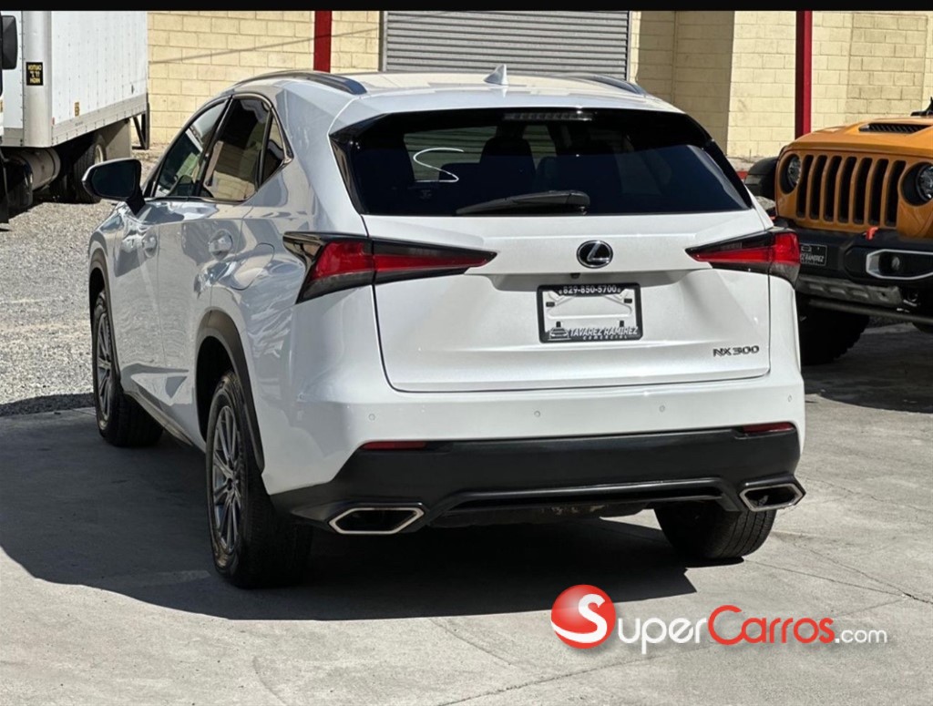 2019 Lexus NX 300 — foto 7 / 10